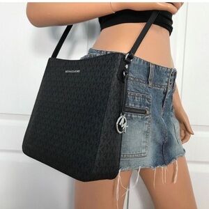 NWT MICHAEL KORS Jet Set Travel large  messenger CROSSBODY BAG blk gray pockets